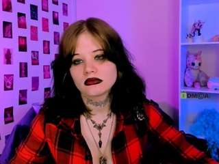 nikki-kiss