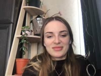 I am a sensual young girl
I have large, charming black lips, accurate eyebrows and bright green eyes with a mischievous, charming look.