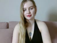 I am kind, good talk and hearing person... would love to know people here ahaha <3 i am polish student