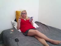 I am a cute curvy Lady who likes to have adventures and nice time. I like books especially criminals and thrillers, and i like to play squash in my freetime.