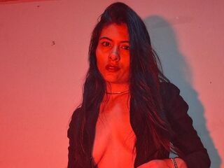 camgirl playing with sextoy AshleyHall