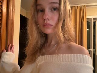 cam girl showing tits BrittaneyCreitz