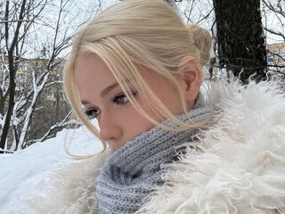 naked girl with webcam masturbating with sextoy CatheyHolien