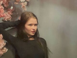 live sex show CharisseChappel
