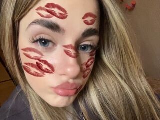 adult cam live LatoyaMaccarino