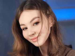 live webcam girl LuanneGfroerer