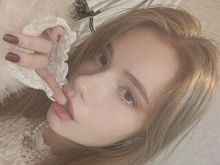 cam girl playing with dildo NoraFord