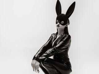 bdsm camgirl chatroom EllaHorton