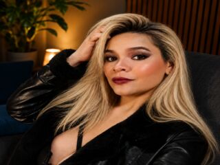 camgirl fetish porn SarahLorenzi