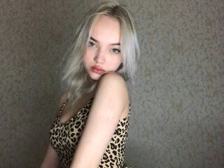 masturbating camgirl AftonGitt