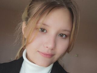 camwhore masturbating AliciaBergreen