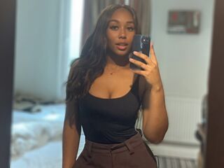 camgirl chat room AlynaRoss