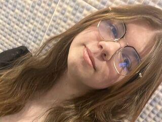 dity cam show AminaBlooms