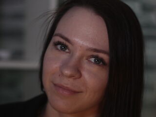 camgirl fingering pussy AmmyBrow