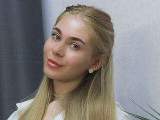 masturbating webcamgirl BarbaraJeff