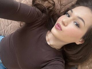 shaved pussy web cam BeaBellotti