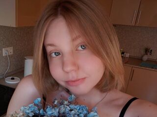 nude webcamgirl picture BertaCheyne