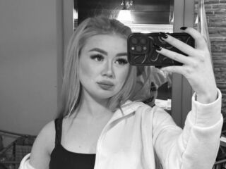 naked girl with live cam masturbating BevGreff