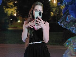 cam girl playing with dildo CallieBarca