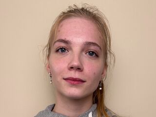 free chatroom CarmanChapmon