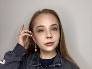 webcam girl CaseySalizar