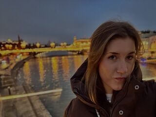 naked webcamgirl photo CaylinGarczynski