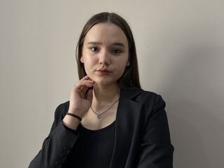 hot girl webcam photo CletaBooth
