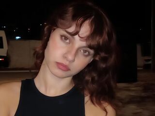 camwhore fingering shaved pussy CollinsSpear