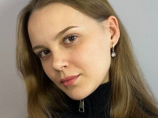 camgirl photo DavinaMcglinchey