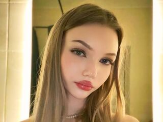 sexcam live DiannaLoiseau