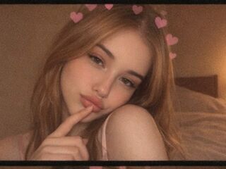 hot webcam photo ElaraWinslow