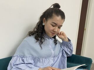 jasmin live cam EllyJames