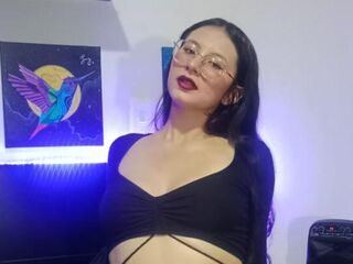 jasmin webcam model EmberCullen