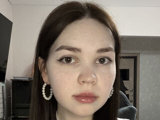 live show EmiliRoyzi