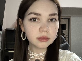 video EmilyCarler
