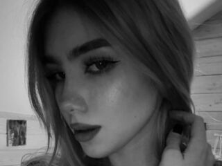 adult live cam EmmaBlond