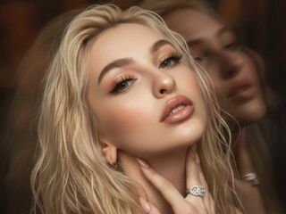 naked cam chat EvaVibe