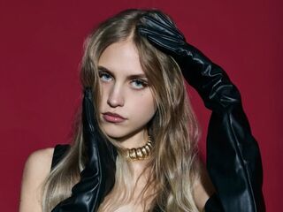 naked girl with cam EveTottingham