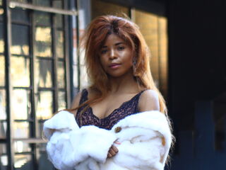 naked webcam girl photo FifiCaramel