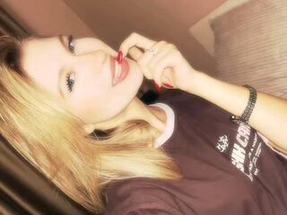 flirt chat room FlossieRoseth