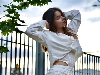 nude webcamgirl pic GraceHeitger