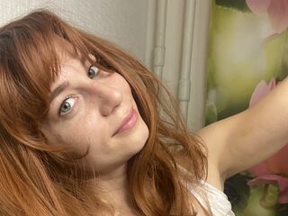 cam girl masturbating with sextoy HelenaDubois