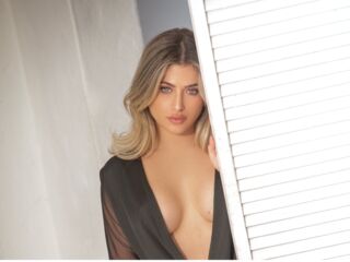 fingering camslut IrinaMolkova