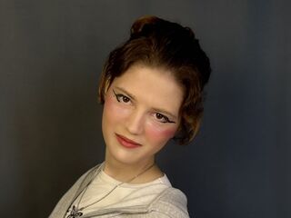 nude cam photo IrisKemp