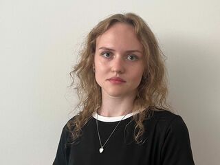girl webcam naked IsabellaBegin