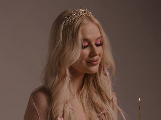 nude webcamgirl IvyAvery