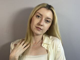 camgirl photo JeanneHolmes