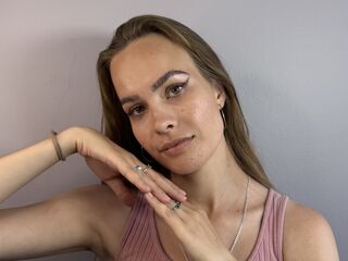 cam girl livecam JerilynMominee