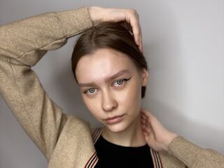 adult chatroom JonnieHillen