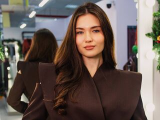 girl topless KatieHarrise